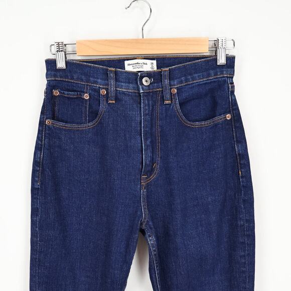 Abercrombie & Fitch Ultra High Rise Slim Straight Dark Wash Jean Size 26 Short - Picture 2 of 6